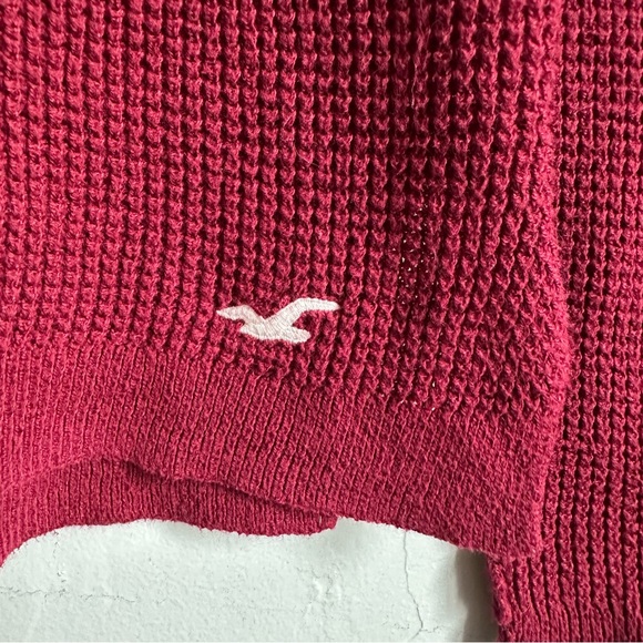 Hollister Women‎ Burgundy Knit Icon Logo Sweater Medium EUC Coastal Fall Holiday - Picture 3 of 6